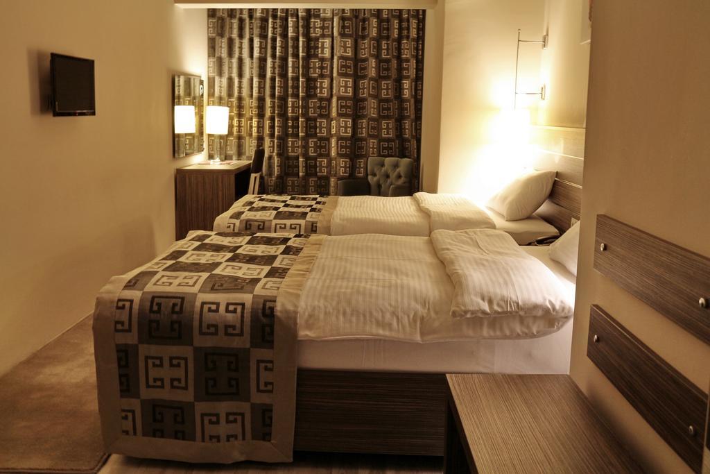 Enar Hotel